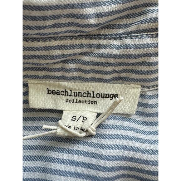 New ~BEACH LUNCH LOUNGE  ~Women's Blue Striped Sleeveless Button up Shirt Size S - Picture 4 of 5